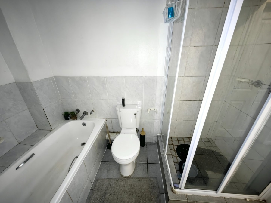2 Bedroom Property for Sale in Parklands Western Cape